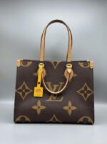 ONTHEGO Medium Handbag - Image 5