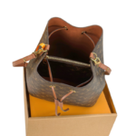 NEONOE Medium Handbag - Image 6