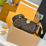 TLouis Vuitton Multi Pochette Accessoires Handbag - Image 6