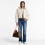 CARRYALL Medium Handbag