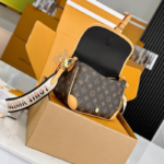 DlANE Handbag - Image 5